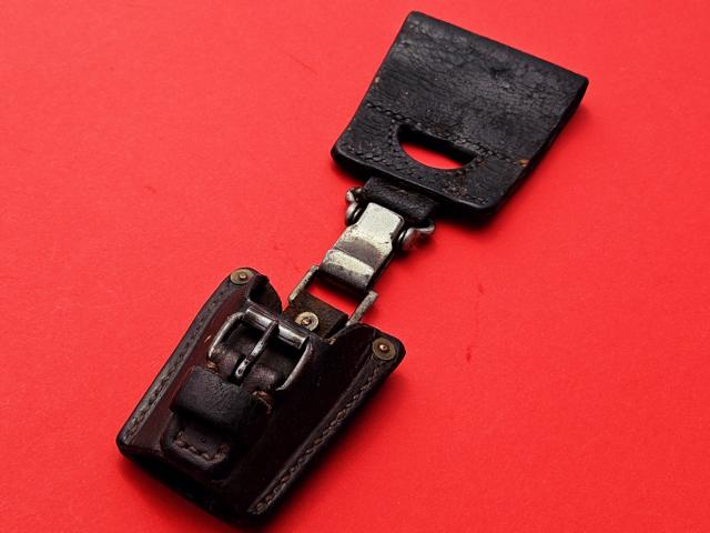 WW1 Koppelschuh zu Schweizer Säbel für höhere Unteroffiziere M1883