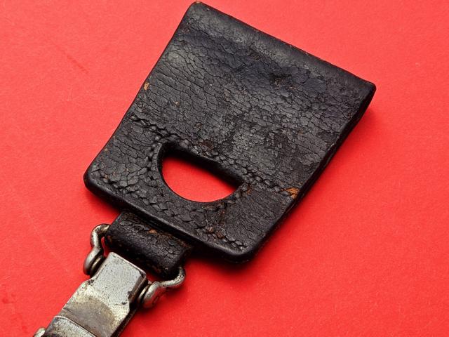 WW1 Koppelschuh zu Schweizer Säbel für höhere Unteroffiziere M1883 – Bild 3