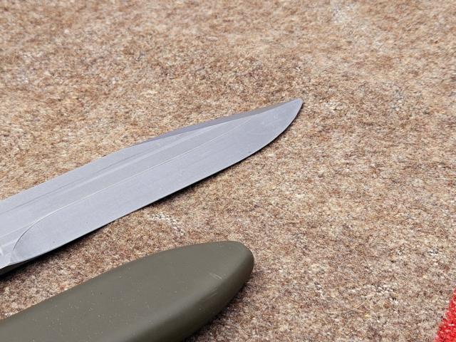 Schweizer Armee Bajonett M90 für Stgw90 – Bild 6