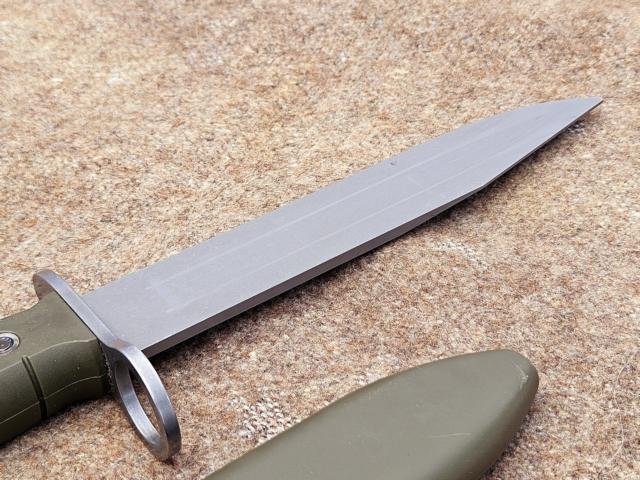 Schweizer Armee Bajonett M90 für Stgw90 – Bild 4