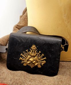 Alte Ledertasche mit Schulterriemen Militär Parade FRANKREICH?!